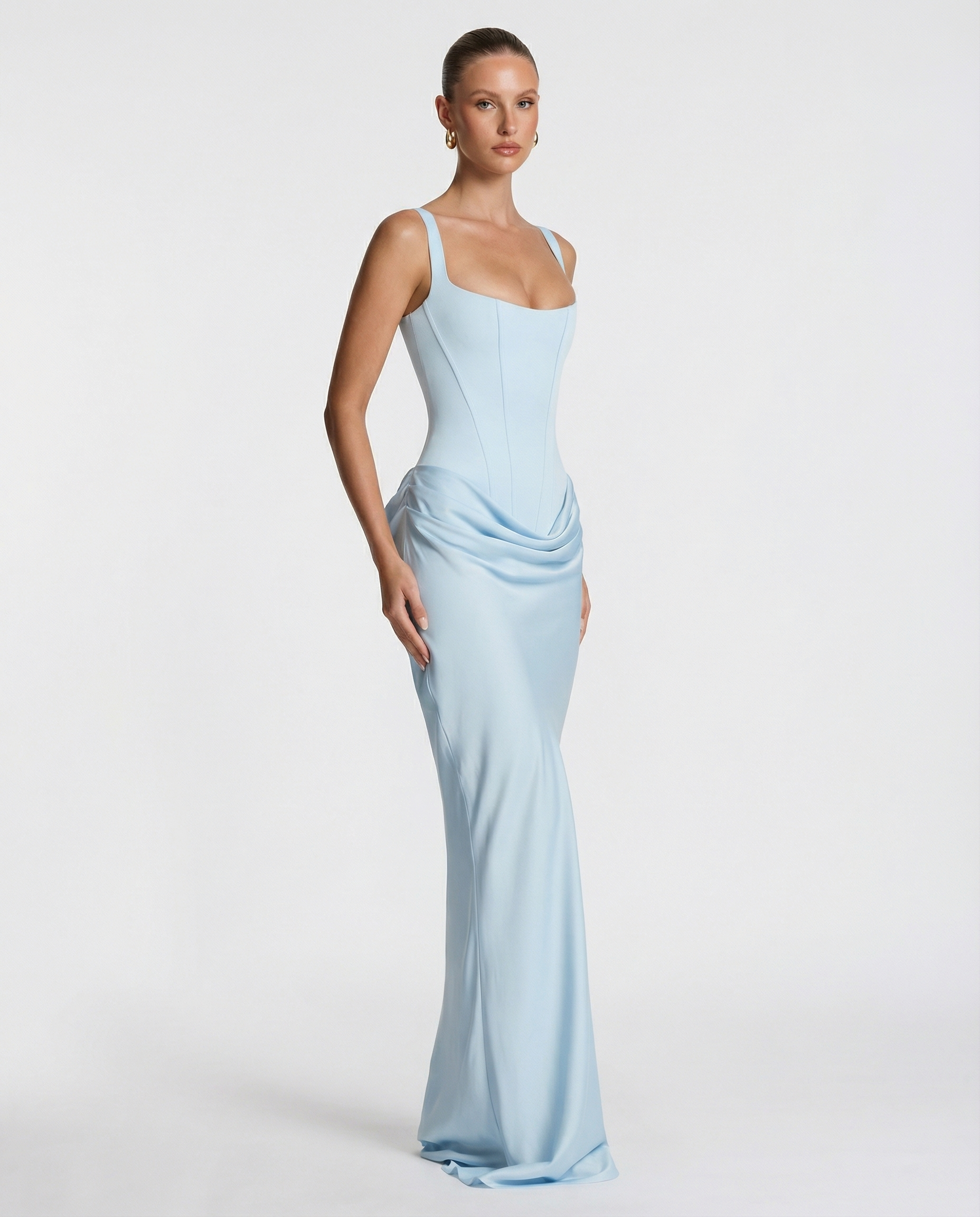 AMARA | Maxi Hourglass — The Silhouette that Stops You in Your Tracks